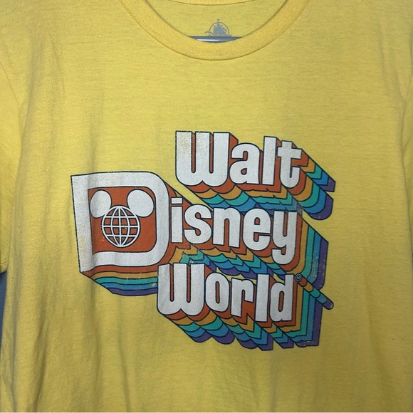 Yellow Walt Disney World T-Shirt medium - Picture 4 of 7